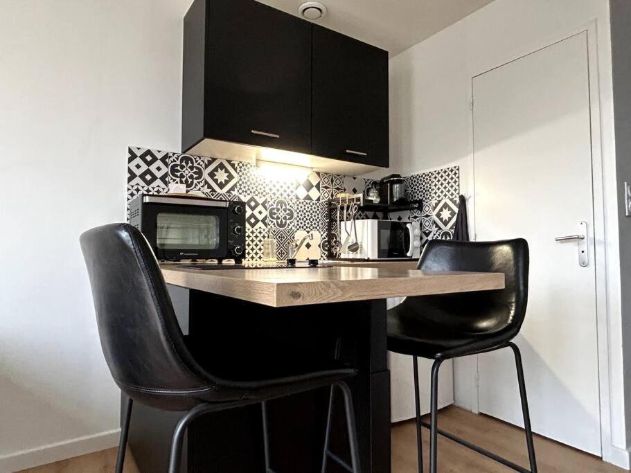Logement Neuf - Proximite Centre บัวร์ ภายนอก รูปภาพ