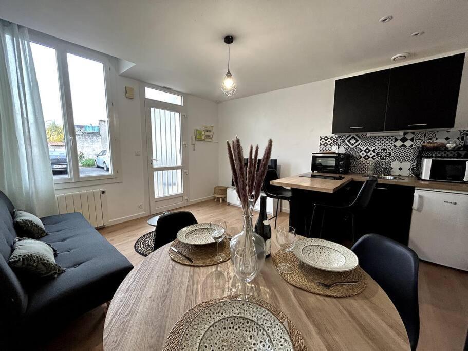 Logement Neuf - Proximite Centre บัวร์ ภายนอก รูปภาพ